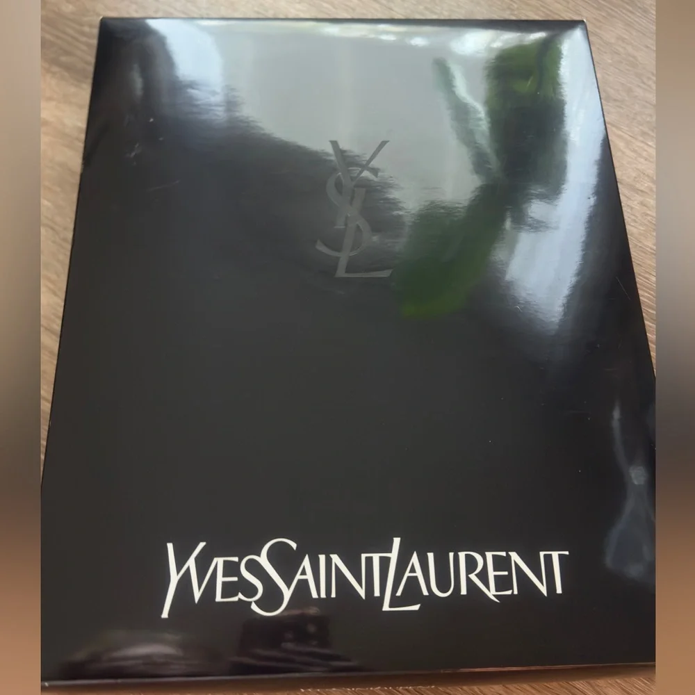 YSL Yves Saint Laurent White Multicolor Towel Set